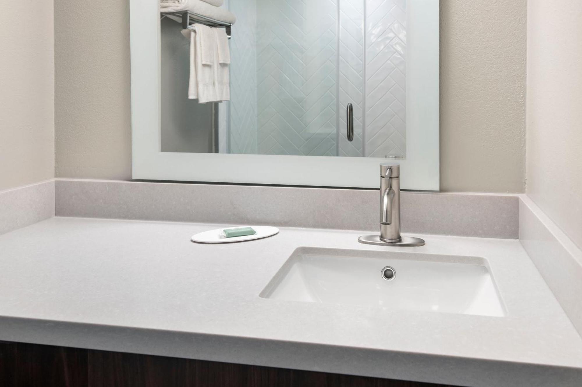 Towneplace Suites Wilmington Newark / Christiana Bagian luar foto